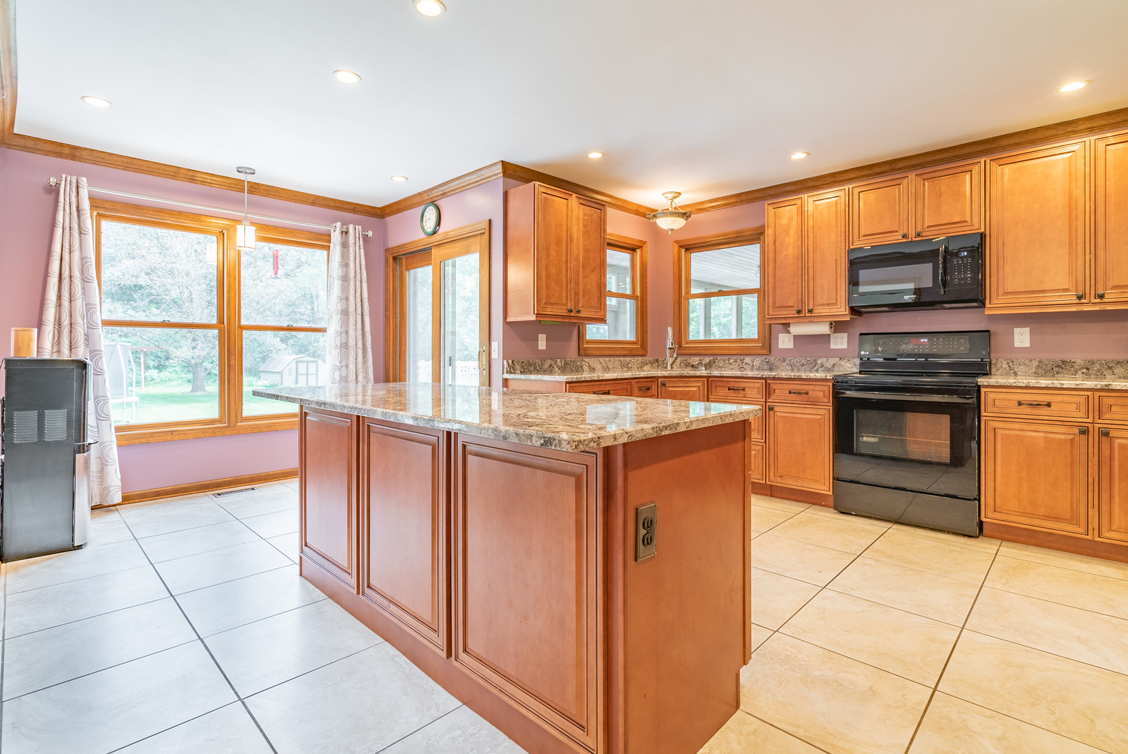 3210 Opengate Road Crystal Lake, IL 60012 - Photo 7 of 35 Gallery Image 7