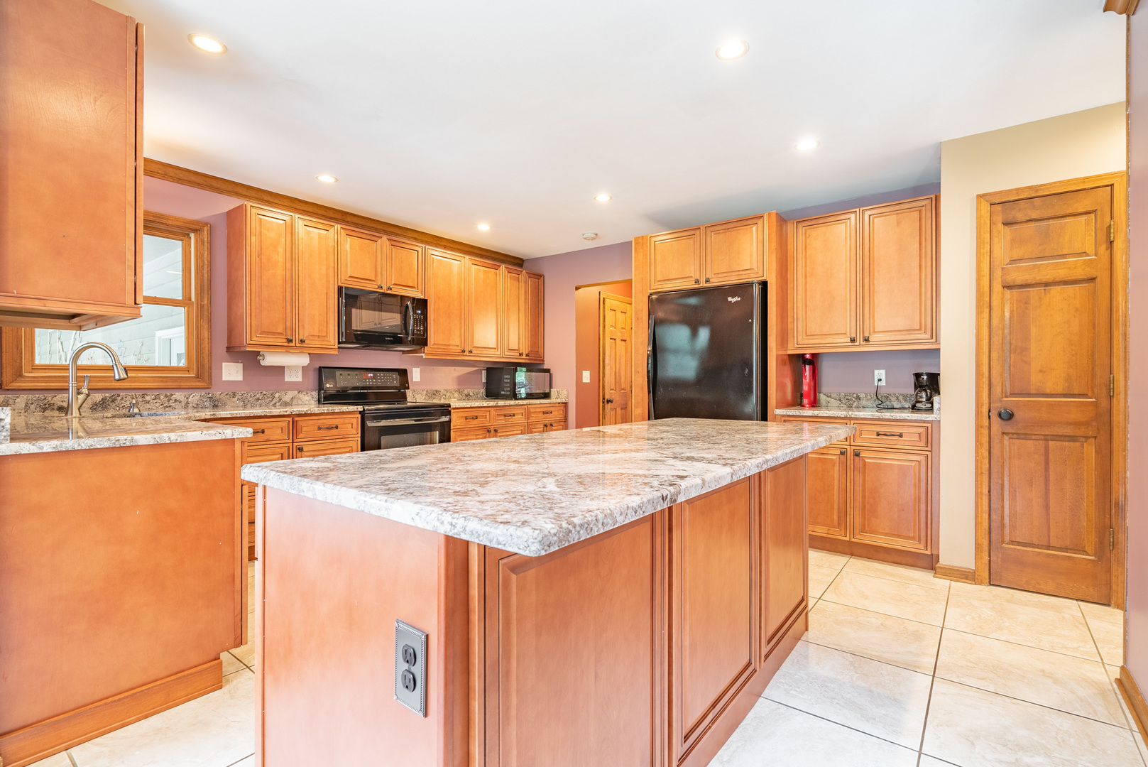 3210 Opengate Road Crystal Lake, IL 60012 - Photo 8 of 35 Gallery Image 8