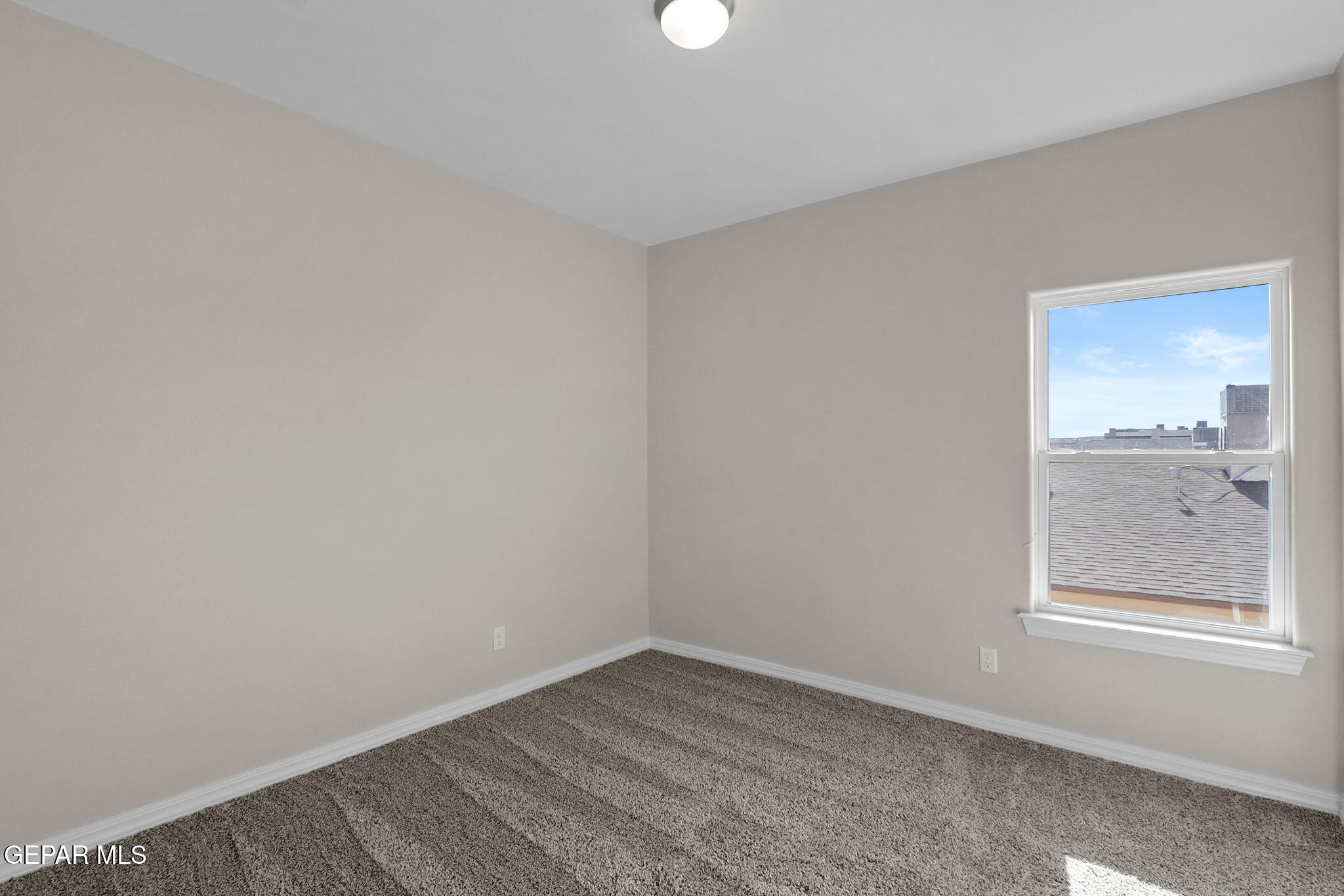 12420 Fill Ball El Paso, TX 79928 - Photo 35 of 47 a view of an empty room and window