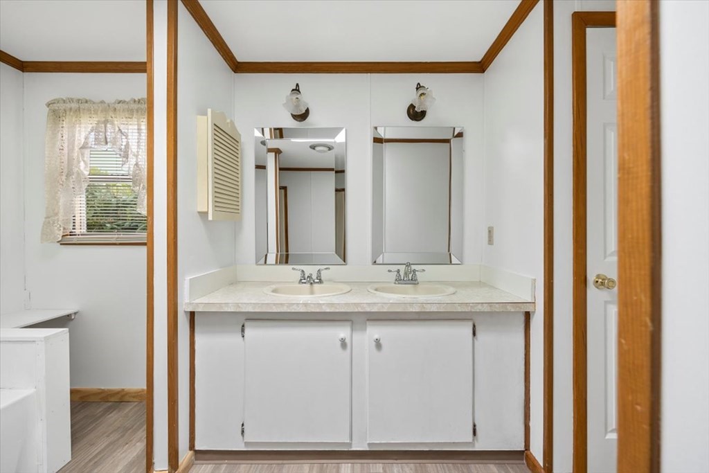 17 Queens Road Attleboro, MA 02703 - Photo 23 of 38 Gallery Image 23