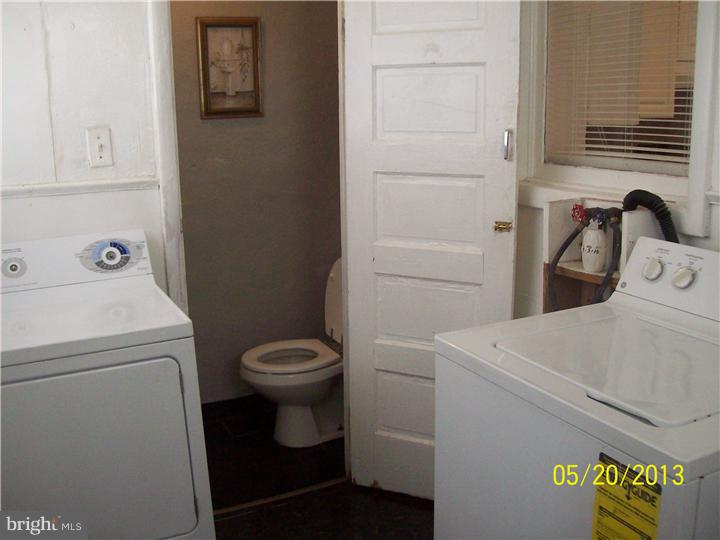 1039 Springfield Road Darby, PA 19023 - Photo 8 of 17 Laundry Room