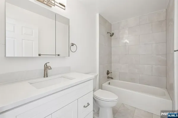 $3,600 | 1003 Cumberland Court, Mahwah, NJ 07430