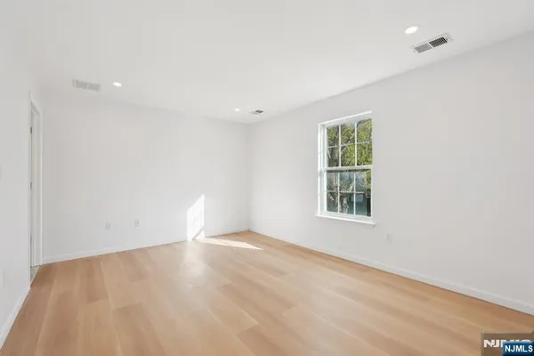 $3,600 | 1003 Cumberland Court, Mahwah, NJ 07430