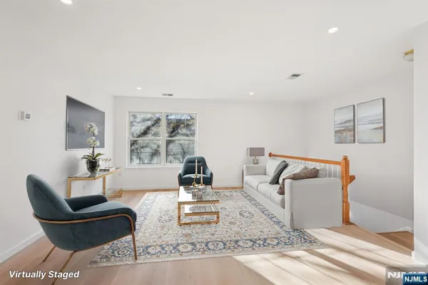 $3,600 | 1003 Cumberland Court, Mahwah, NJ 07430