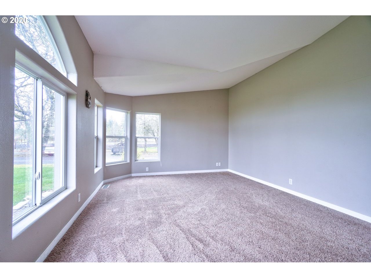 17430 South Eaden Road Oregon City, OR 97045 - Photo 10 of 32