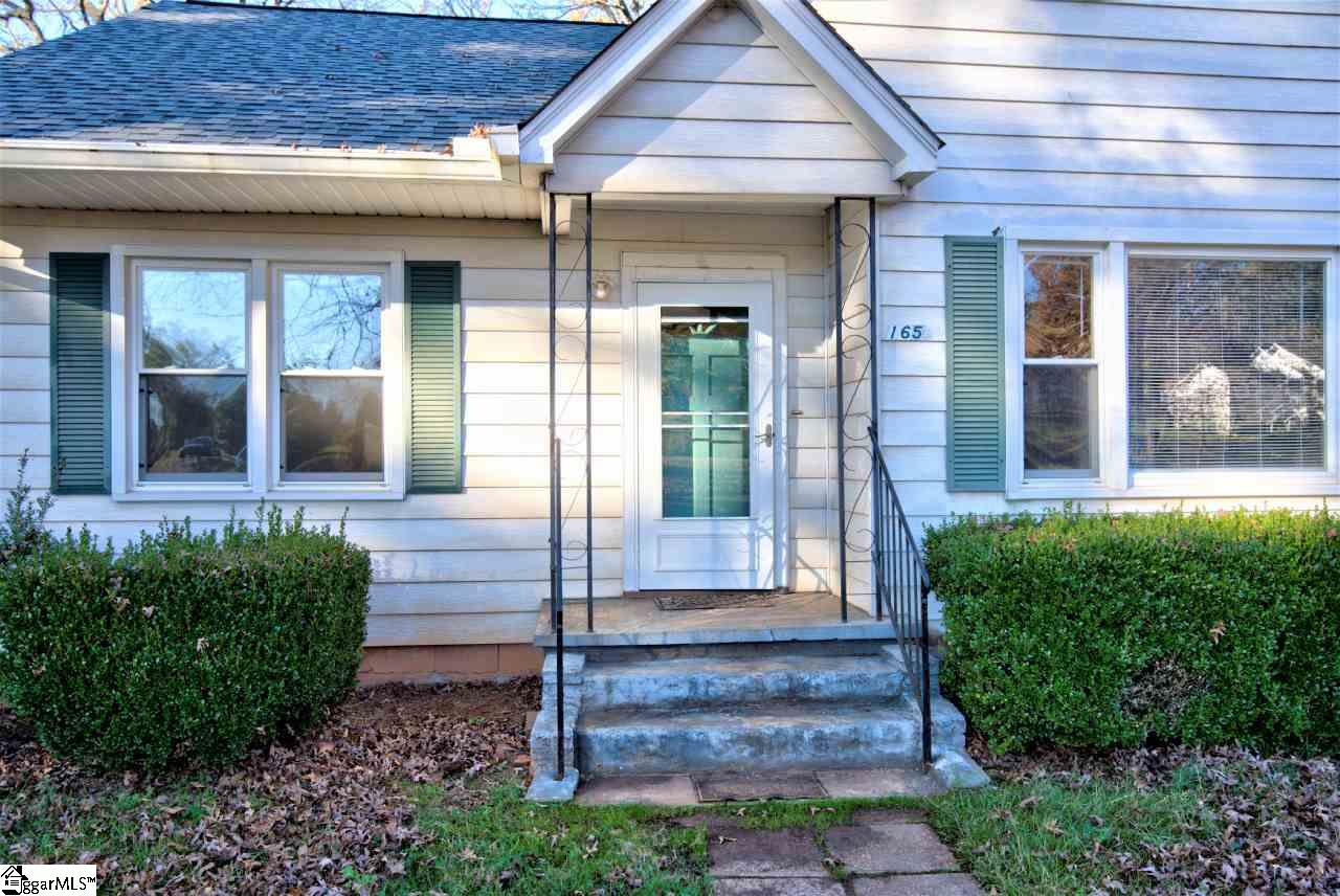 165 Hinton Road Easley, SC 29640 - Photo 4 of 34