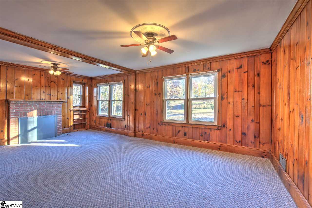 165 Hinton Road Easley, SC 29640 - Photo 8 of 34