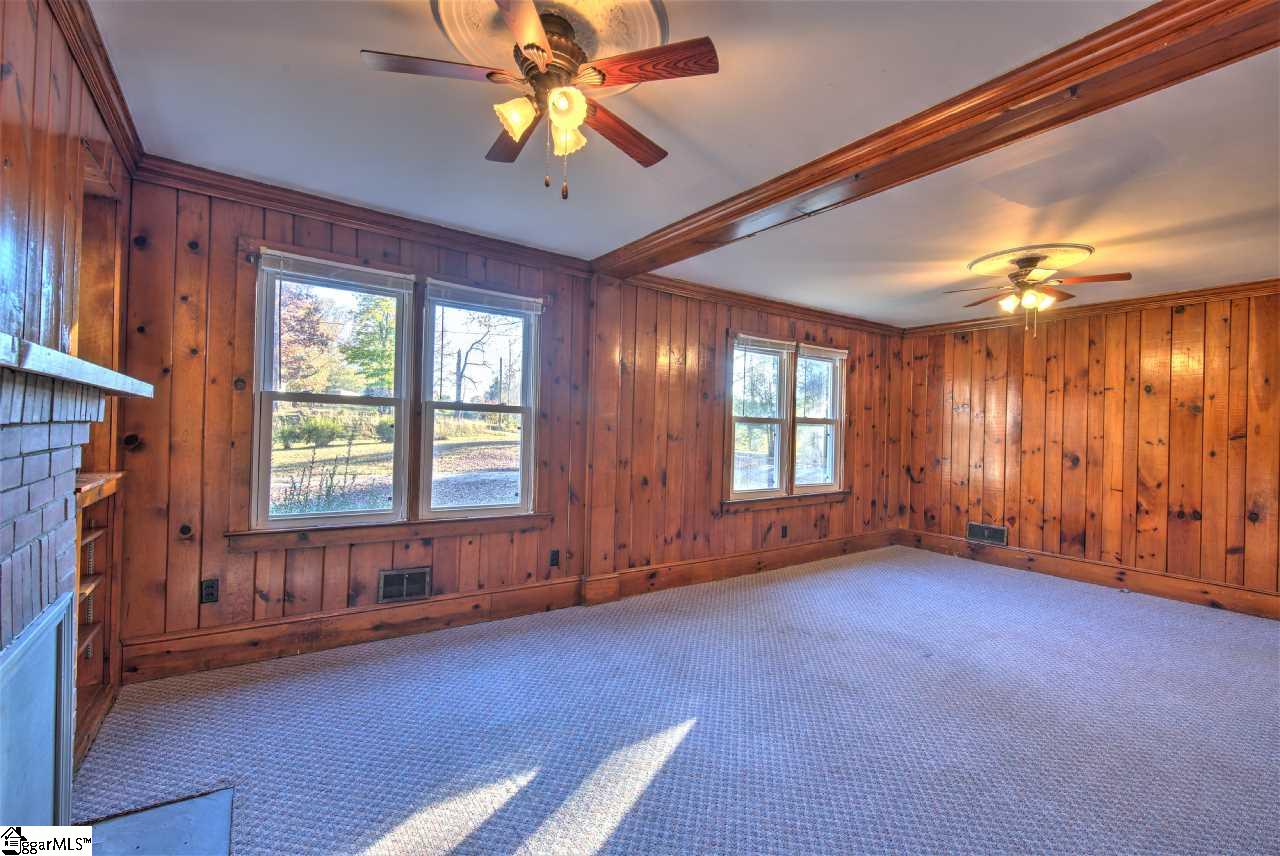 165 Hinton Road Easley, SC 29640 - Photo 10 of 34