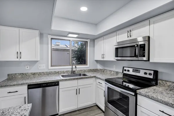 $344,000 | 14 East Hermosa Drive, Tempe, AZ 85282