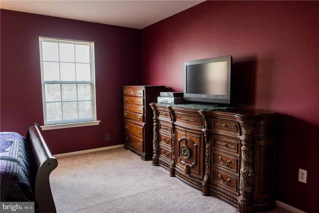 205 Wave Road Manahawkin, NJ 08050 - Photo 22 of 34
