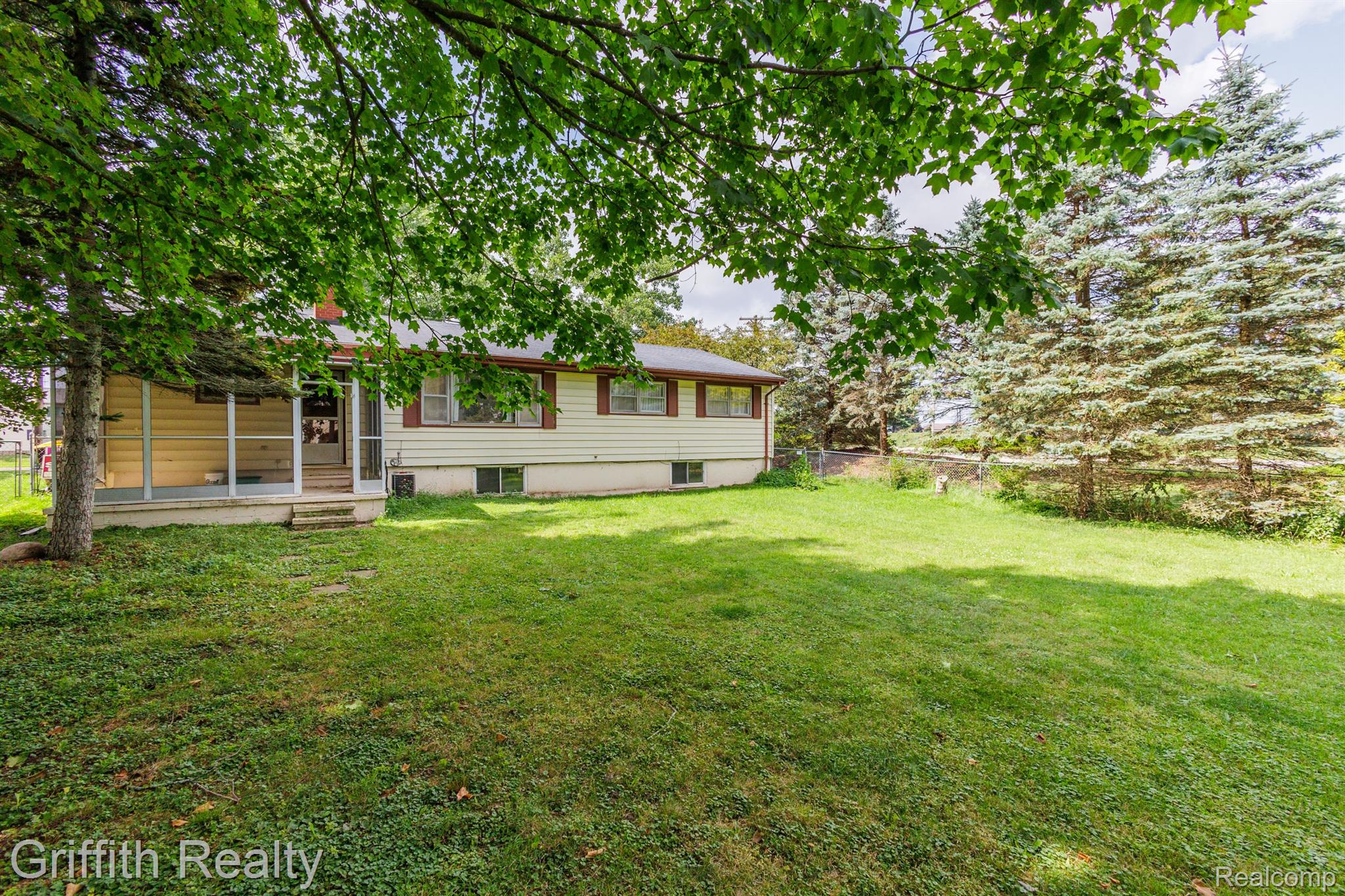 442 Okemos Road Mason, MI 48854 - Photo 30 of 34 Gallery Image 30