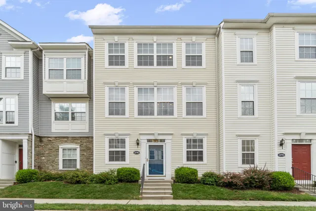 $2,800 | 21796 Kelsey Square, Ashburn, VA 20147