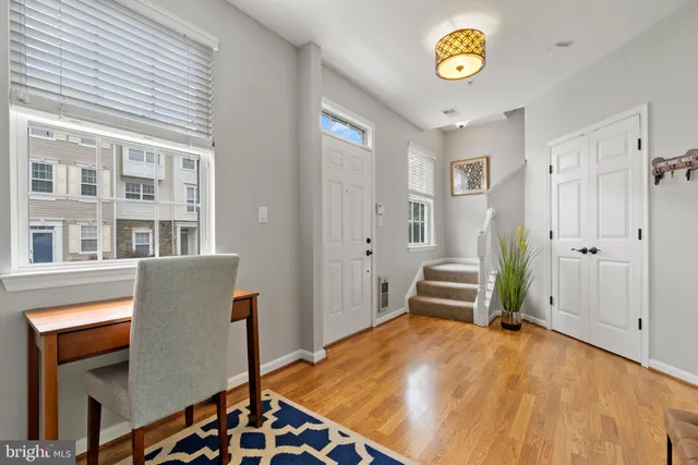 $2,800 | 21796 Kelsey Square, Ashburn, VA 20147