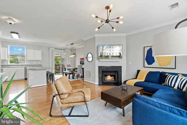 $2,800 | 21796 Kelsey Square, Ashburn, VA 20147