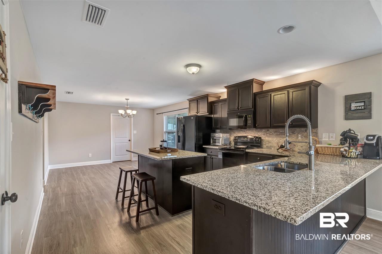 1395 Majesty Loop Foley, AL 36535 - Photo 6 of 23