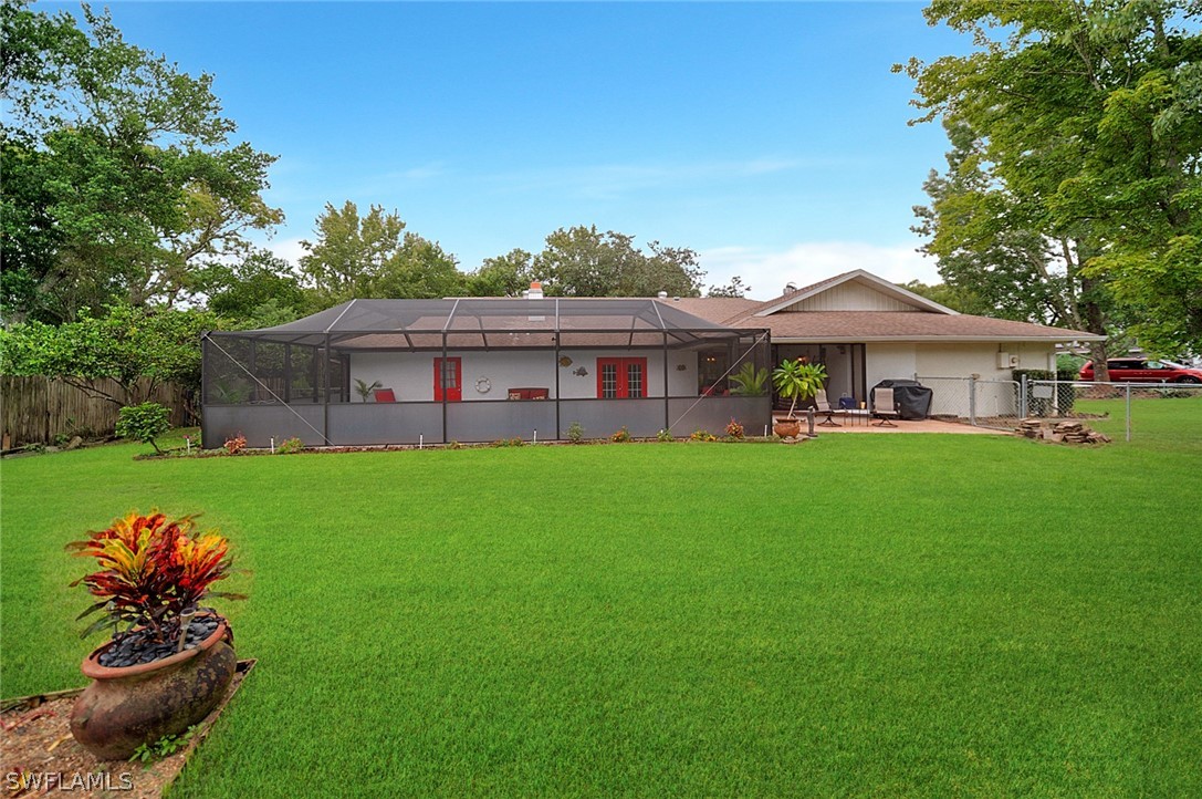 10244 Horizon Drive Spring Hill, FL 34608 - Photo 34 of 35 a front view of a house with a garden