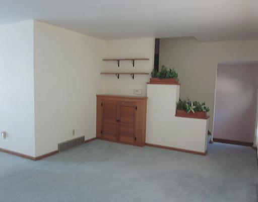 370 Yoder Road New Wilmington, PA 16142 - Photo 6 of 15 Living Room.
