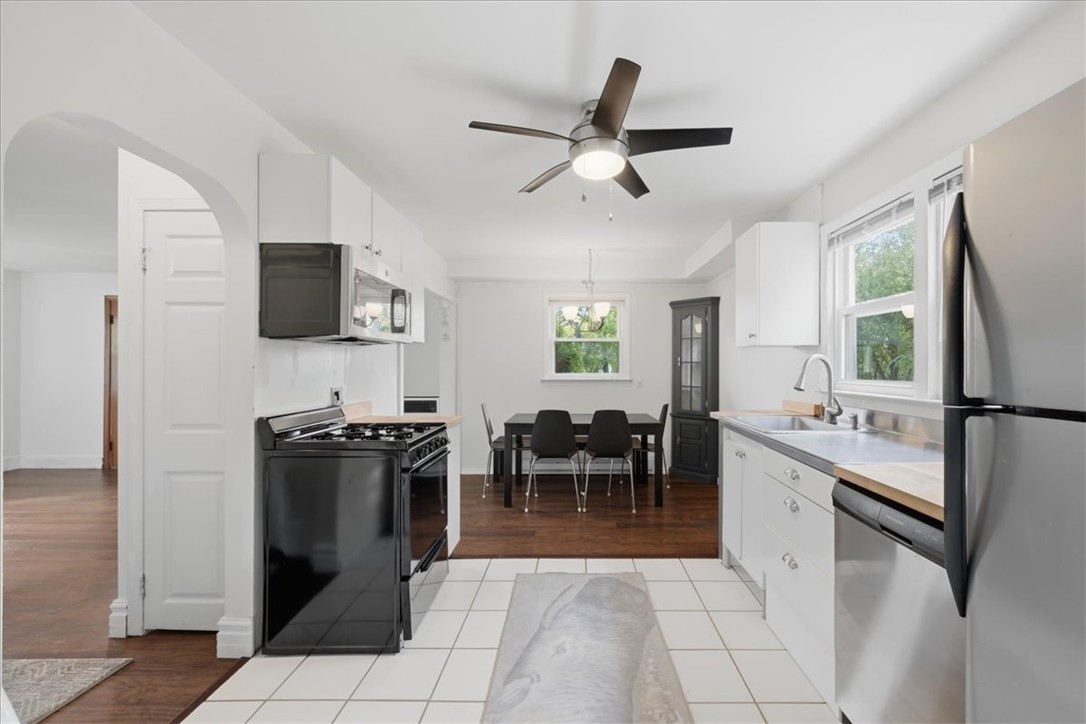 169 Church Street Westerly, RI 02808 - Photo 12 of 33