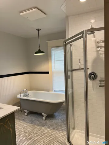 $4,395 | 16 Cowing Terrace, Stamford, CT 06906