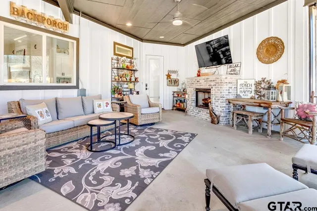 $759,000 | 202 Winged Foot Drive, Hideaway, TX 75771