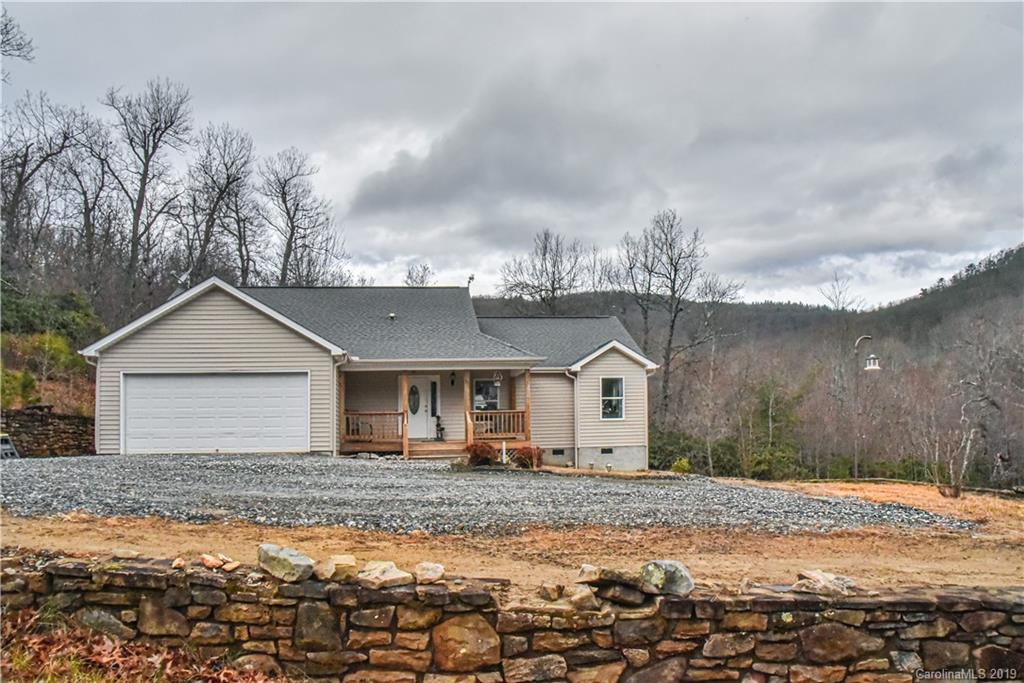 55 Pine Bluff Road Hendersonville, NC 28792 - Photo 2 of 35