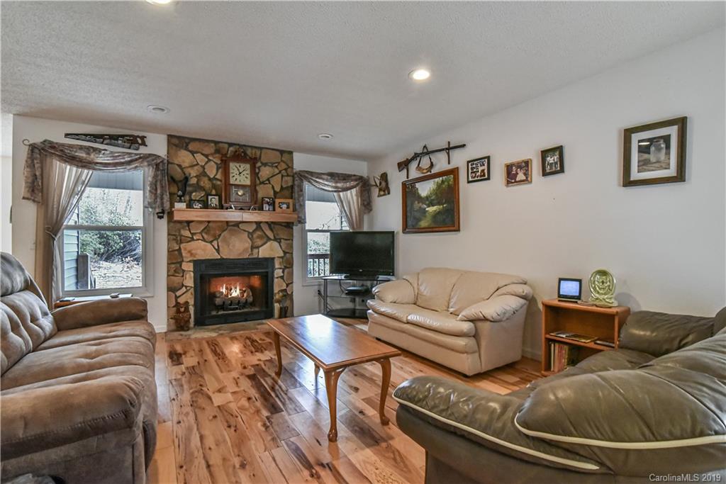 55 Pine Bluff Road Hendersonville, NC 28792 - Photo 3 of 35