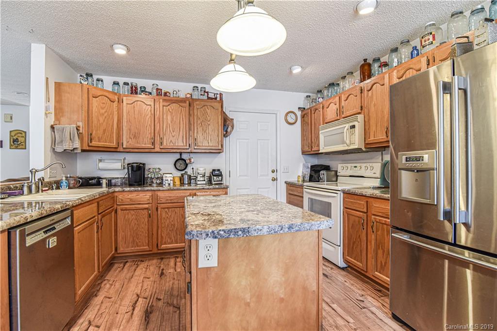 55 Pine Bluff Road Hendersonville, NC 28792 - Photo 7 of 35