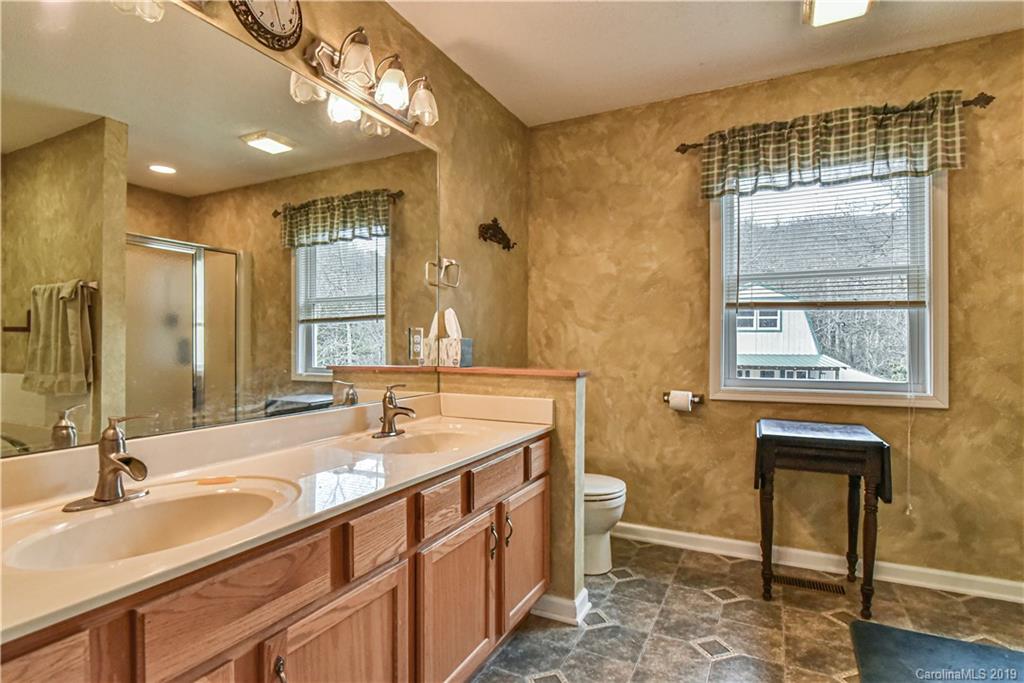 55 Pine Bluff Road Hendersonville, NC 28792 - Photo 8 of 35