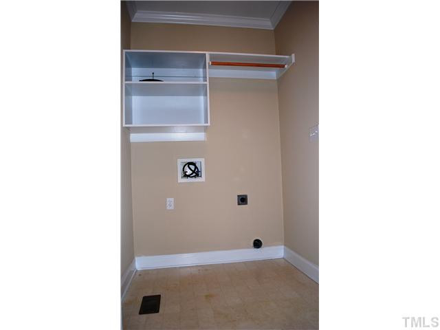 10804 Sagehurst Place Raleigh, NC 27614 - Photo 16 of 25 Laundry Room