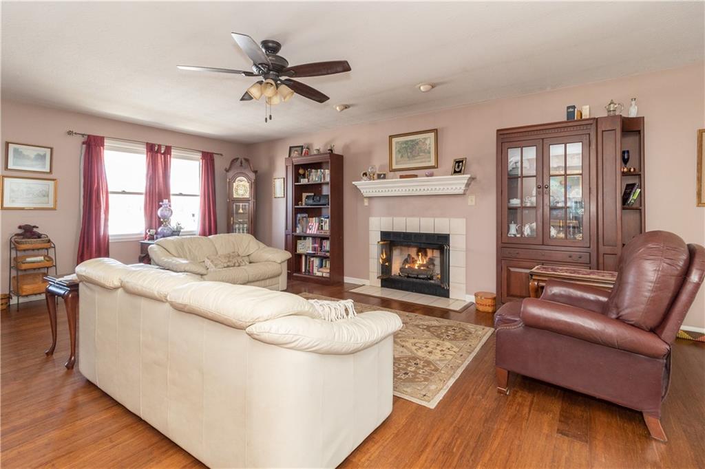 9384 North Barnard Road Greenfield, IN 46140 - Photo 6 of 36