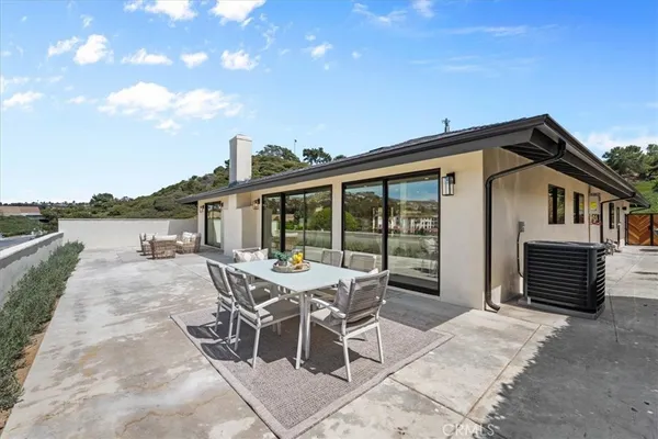 $2,100,000 | 2943 Via San Jacinto, San Clemente, CA 92672