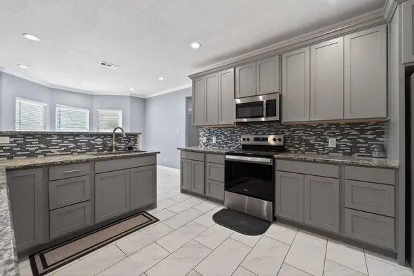 $647,000 | 9325 County Road 4074, Scurry, TX 75158