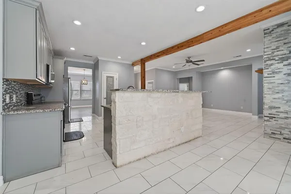 $647,000 | 9325 County Road 4074, Scurry, TX 75158