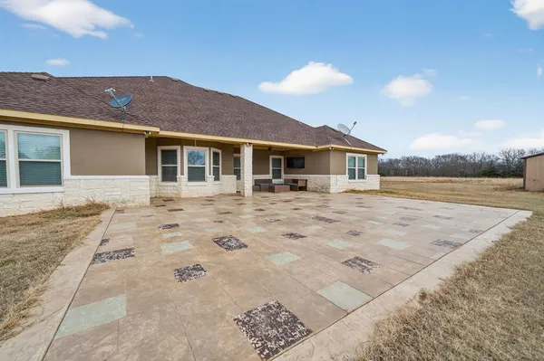 $647,000 | 9325 County Road 4074, Scurry, TX 75158