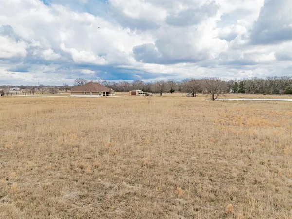 $647,000 | 9325 County Road 4074, Scurry, TX 75158