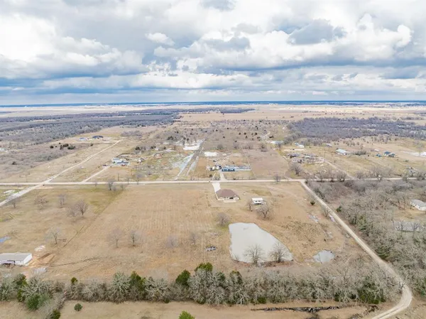 $647,000 | 9325 County Road 4074, Scurry, TX 75158