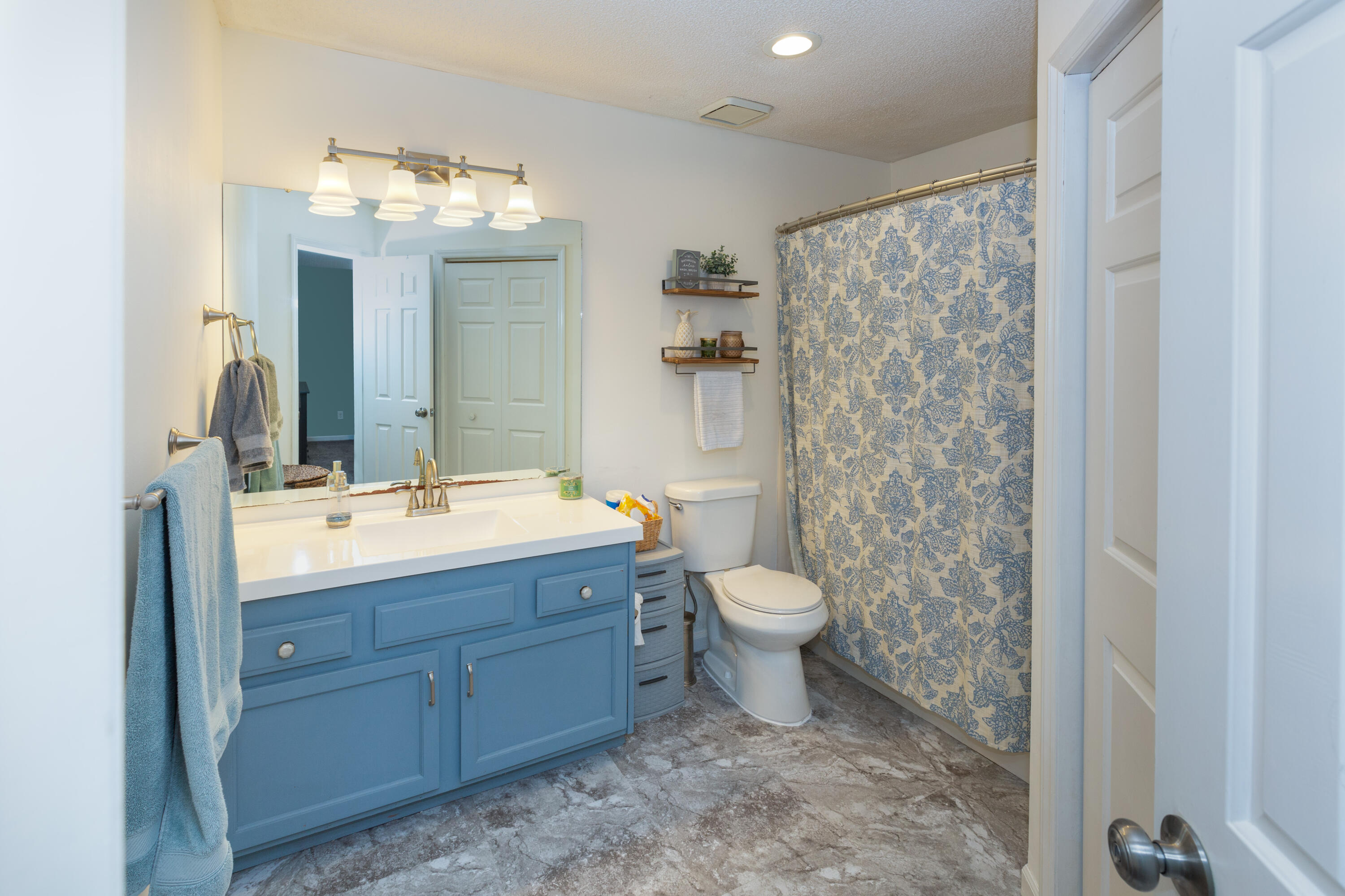 113 Hamlet Road Summerville, SC 29485 - Photo 15 of 25 113_Hamlet_Rd_Brett_Martin_Photography-2