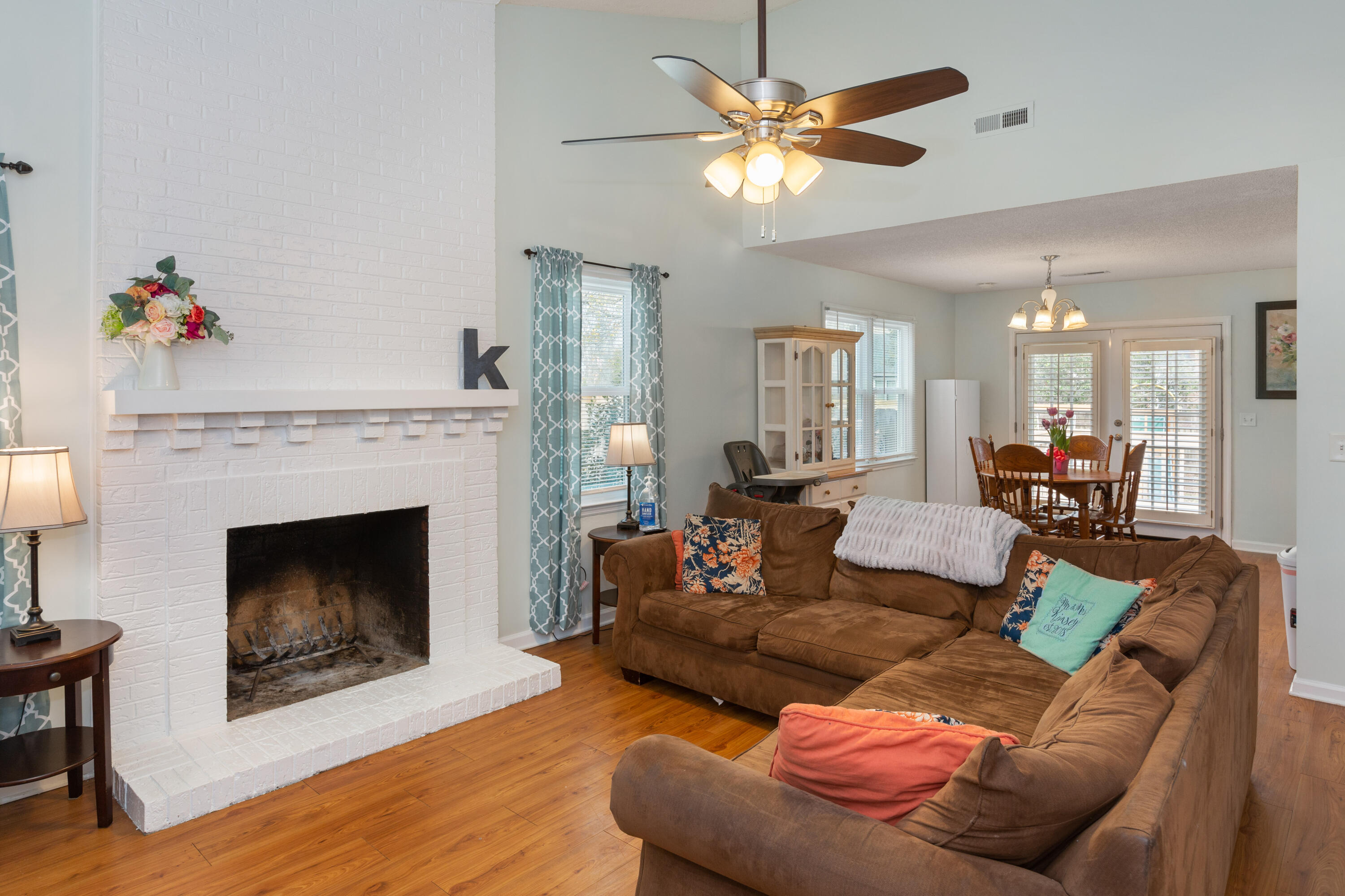 113 Hamlet Road Summerville, SC 29485 - Photo 4 of 25 113_Hamlet_Rd_Brett_Martin_Photography-5