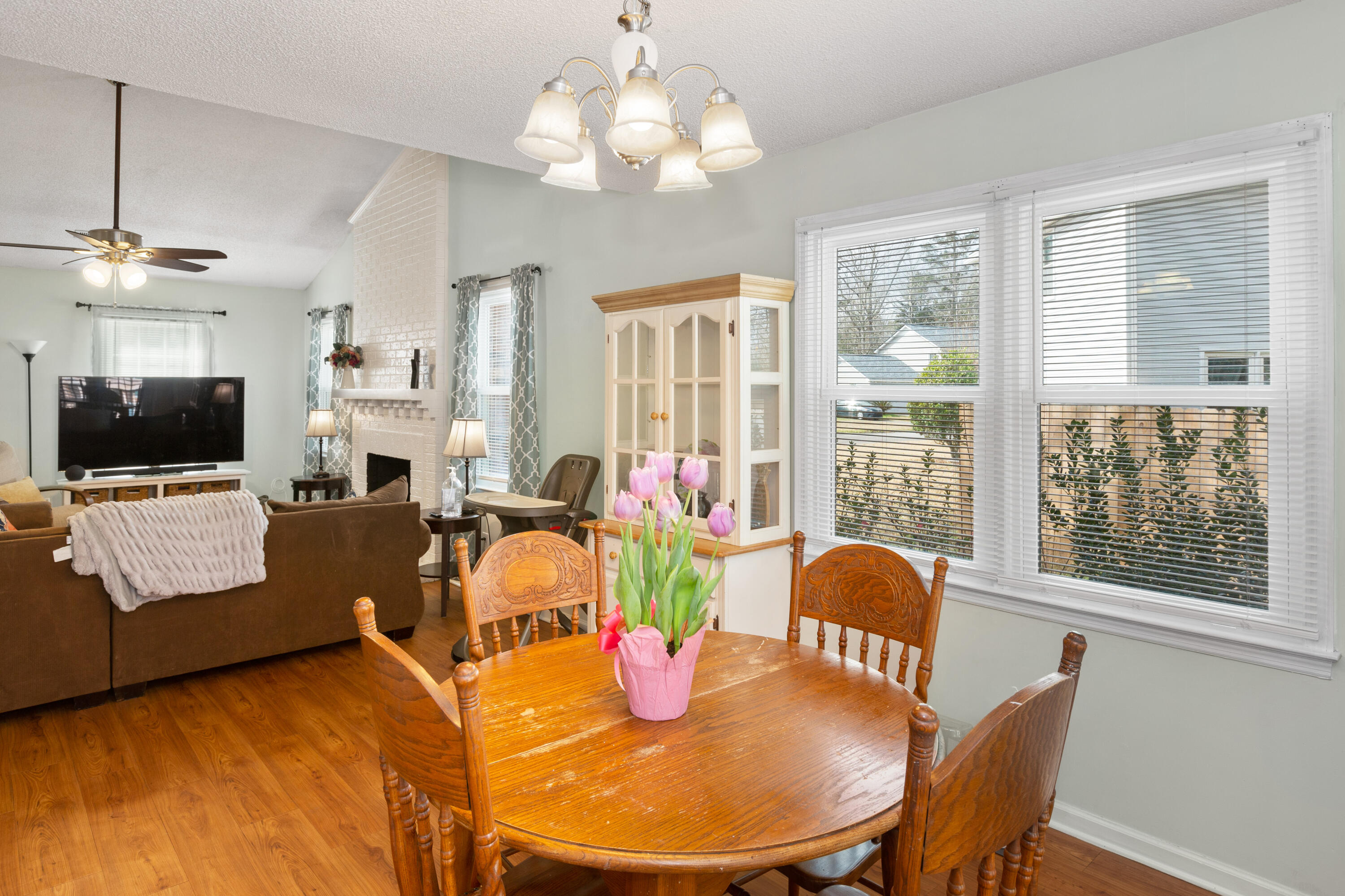 113 Hamlet Road Summerville, SC 29485 - Photo 7 of 25 113_Hamlet_Rd_Brett_Martin_Photography-1