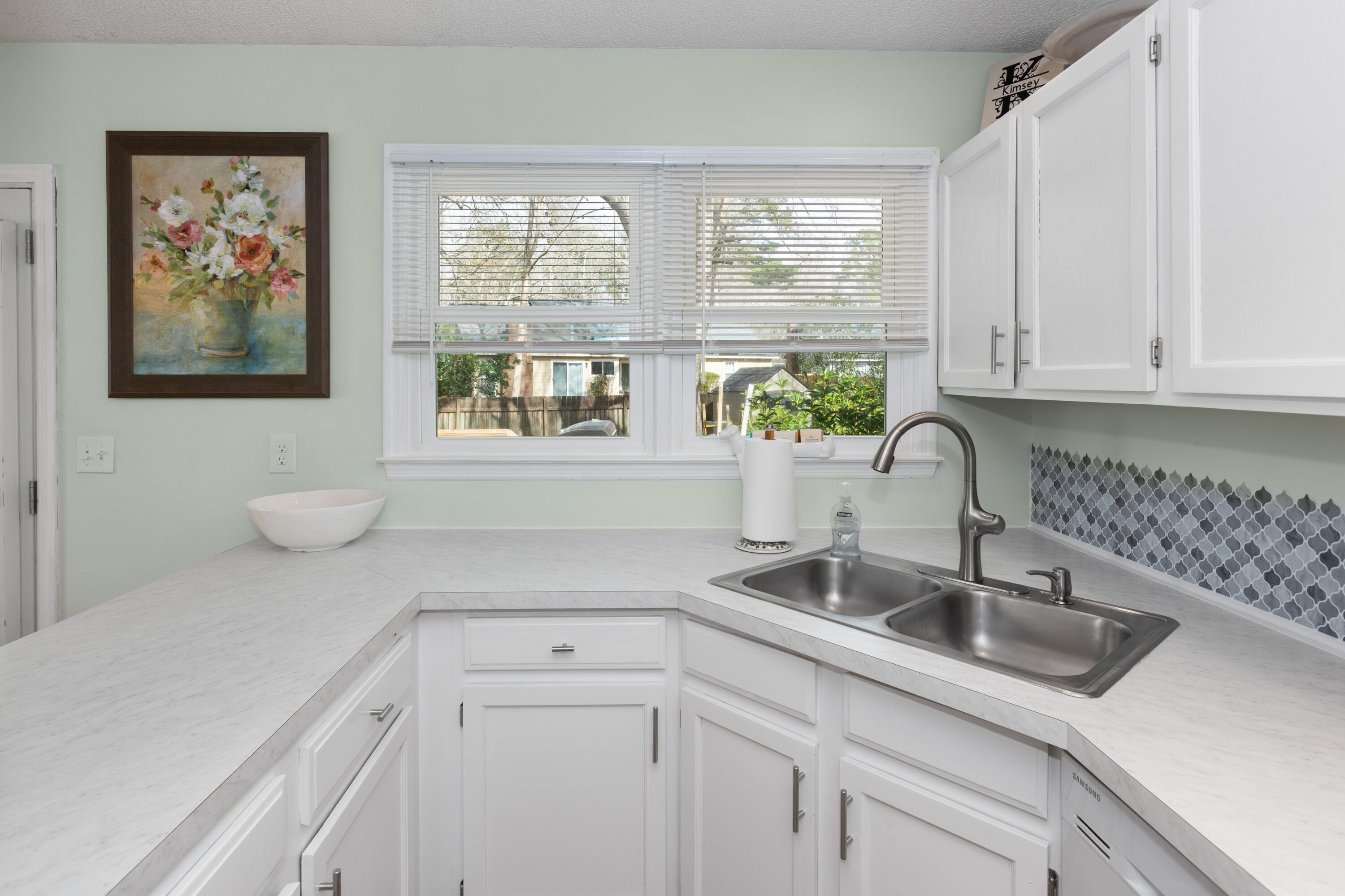 113 Hamlet Road Summerville, SC 29485 - Photo 9 of 25 113_Hamlet_Rd_Brett_Martin_Photography-1