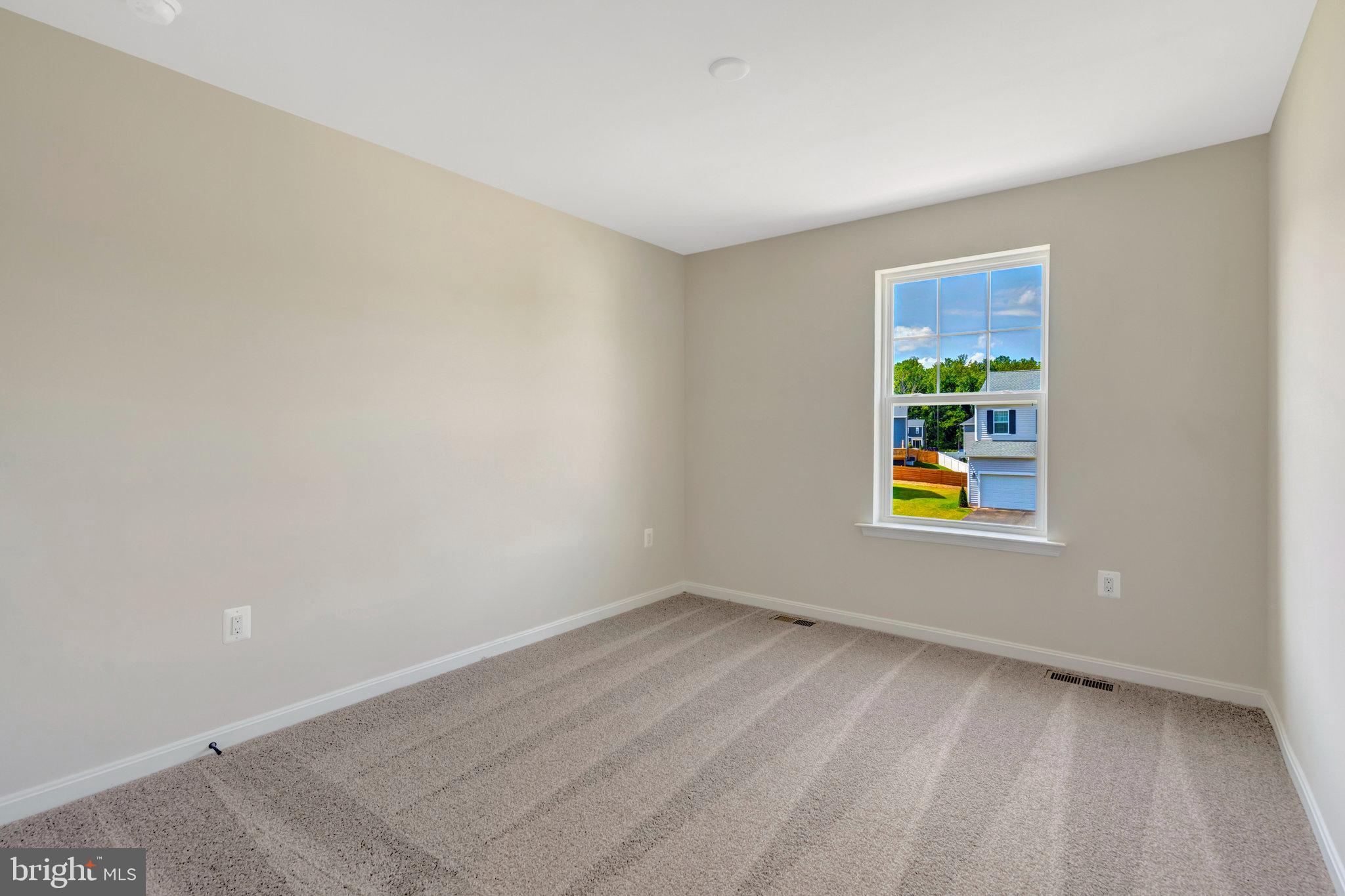 35670 Aspen Way Locust Grove, VA 22508 - Photo 27 of 60 an empty room with window