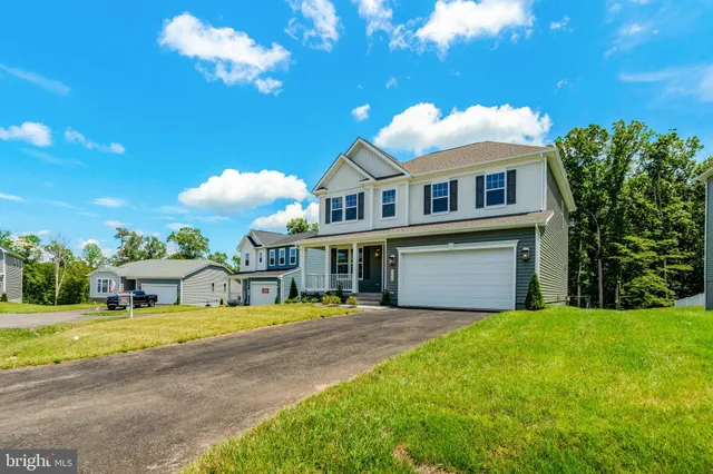 a view of front door and porch