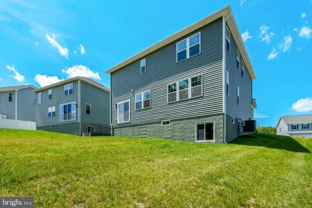 $609,999 | 35670 Aspen Way, Locust Grove, VA 22508