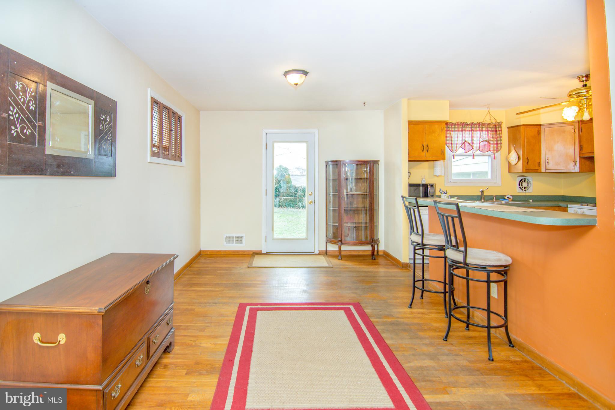 218 Worthmont Road Baltimore, MD 21228 - Photo 7 of 26 Gallery Image 7