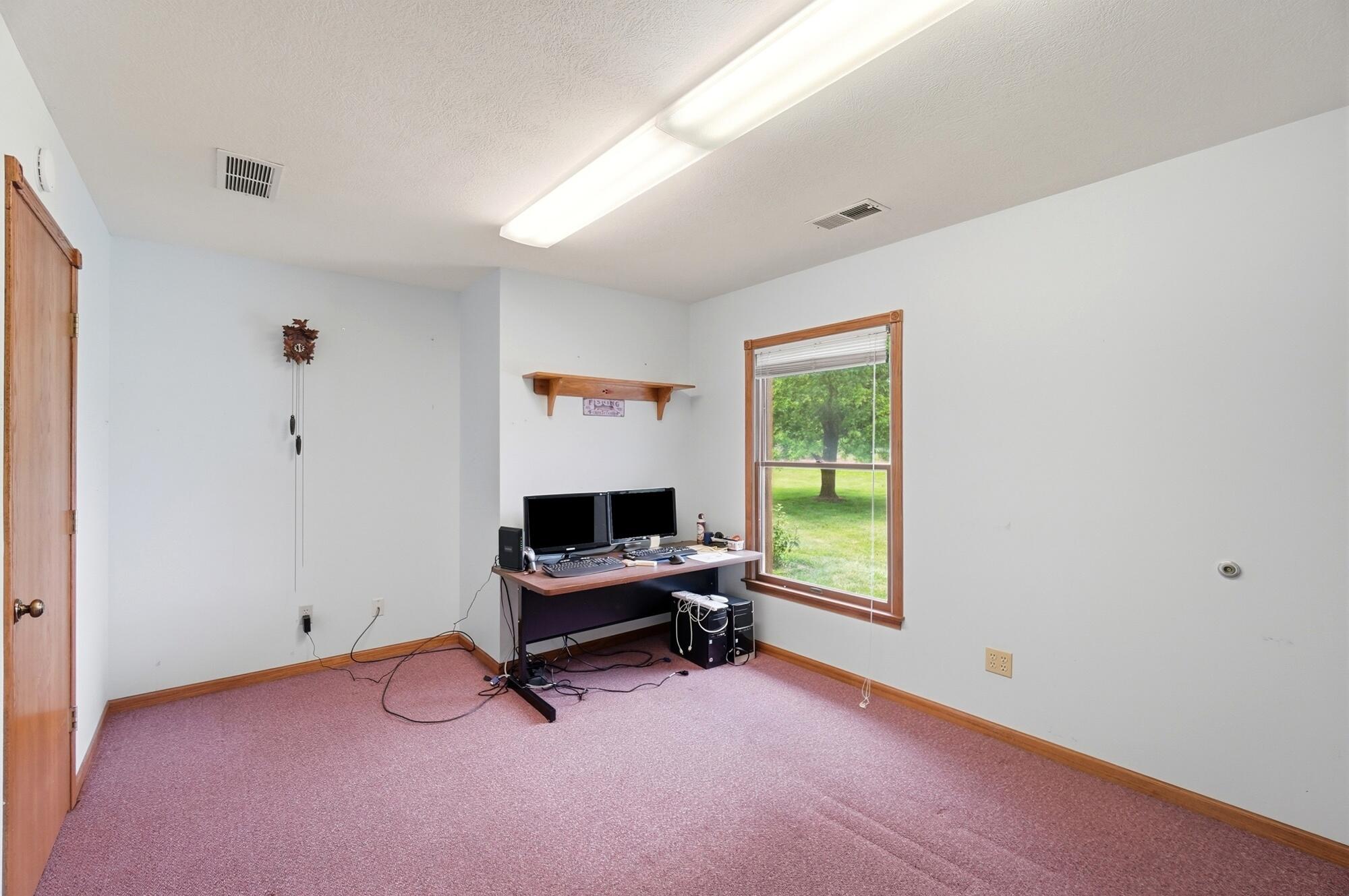 4045 Dialton Road Springfield, OH 45502 - Photo 13 of 60 011