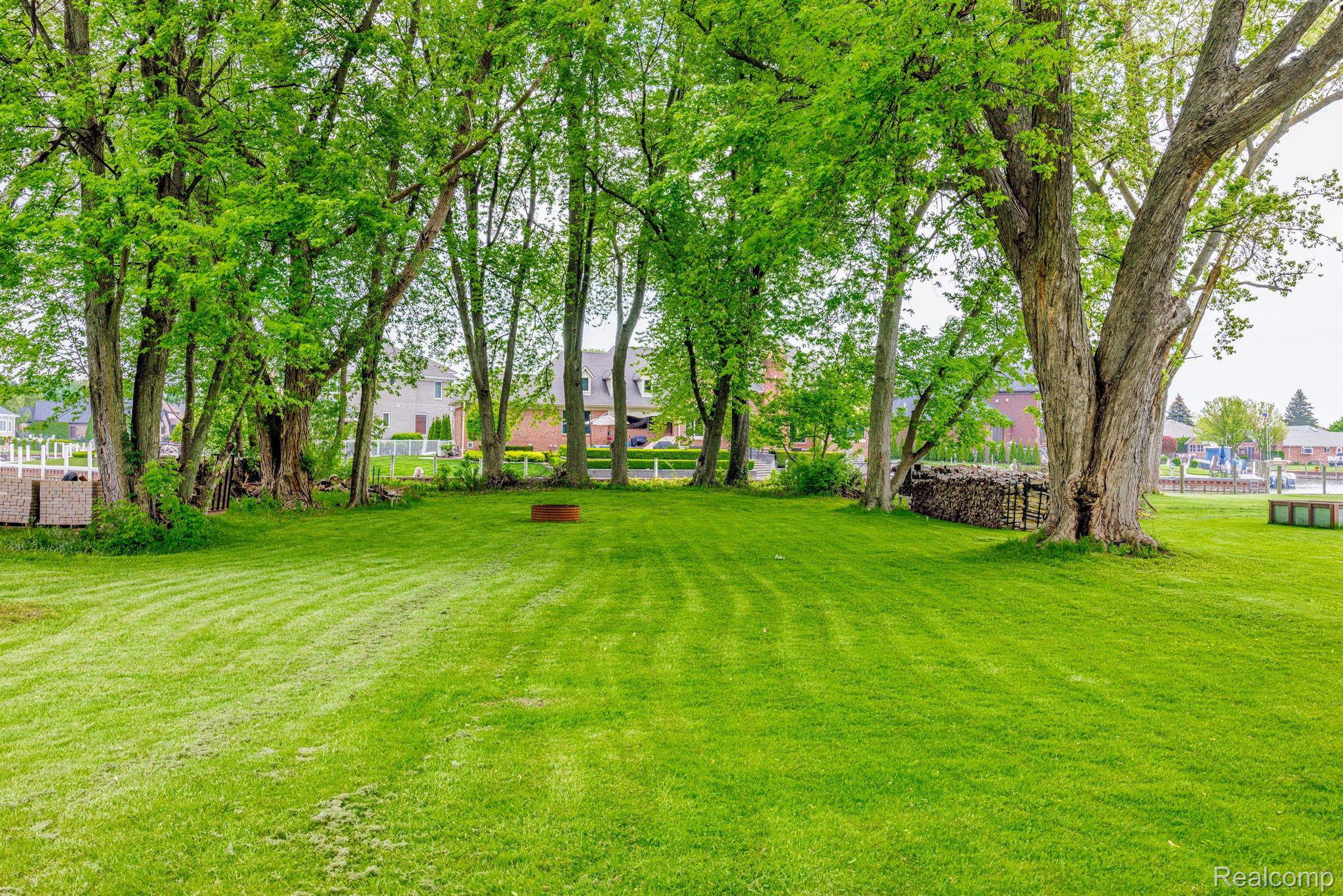 33811 Schneider Road New Baltimore, MI 48047 - Photo 19 of 33 Gallery Image 19