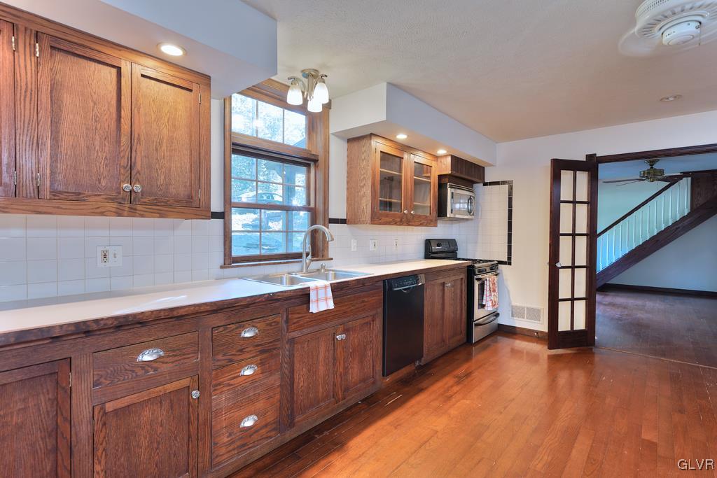 512 Ridgeview Drive Bartonsville, PA 18321 - Photo 8 of 31 Gallery Image 8