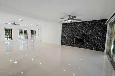 $4,800 | 6235 4th Street, Vero Beach, FL 32968