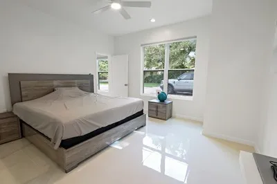 $4,800 | 6235 4th Street, Vero Beach, FL 32968