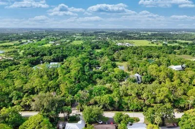 $4,800 | 6235 4th Street, Vero Beach, FL 32968